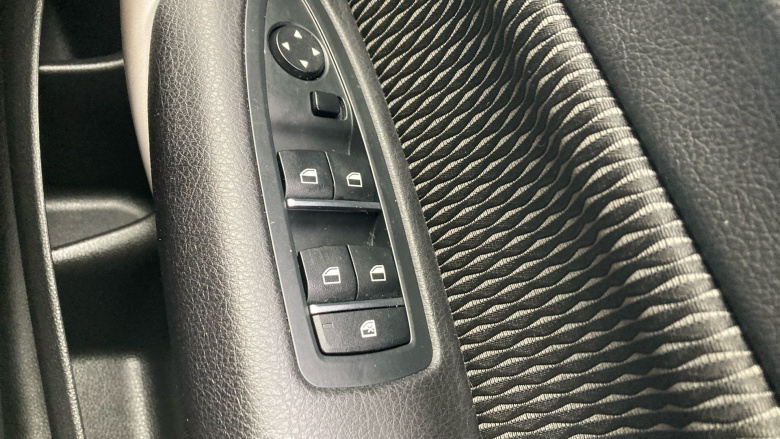 BMW 1 Series 118d SE 5dr [Nav] Step Auto Diesel Hatchback